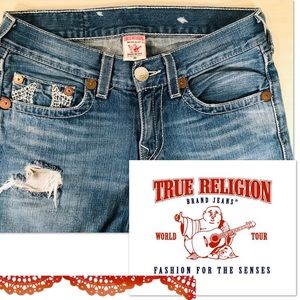 TRUE RELIGION Bobby Straight Distressed Crop Jean